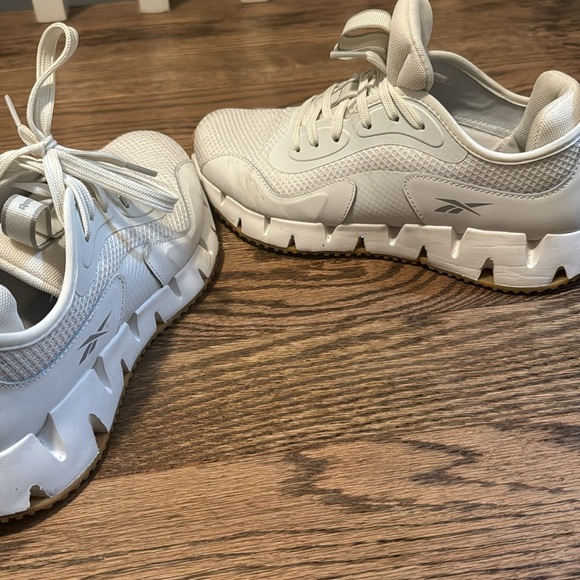 Reebok Galaxy 1 size 9 women’s shoes - Picture 7 of 9